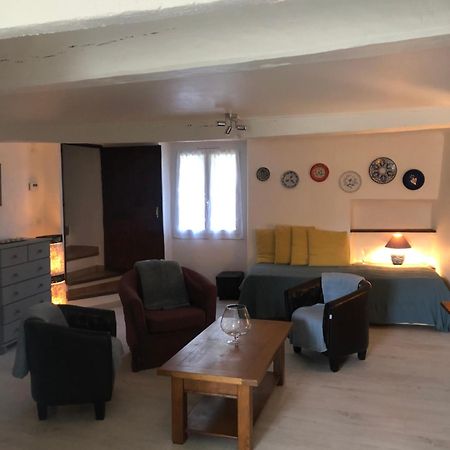 Le Petit Saint Clair Apartment Trigance Exterior photo