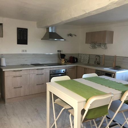 Le Petit Saint Clair Apartment Trigance Exterior photo