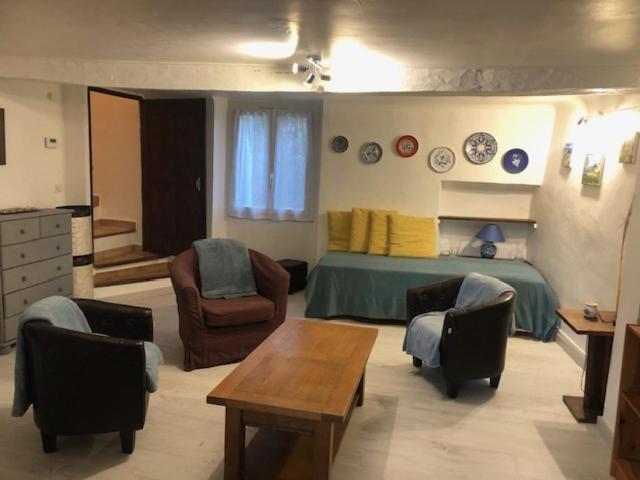 Le Petit Saint Clair Apartment Trigance Exterior photo